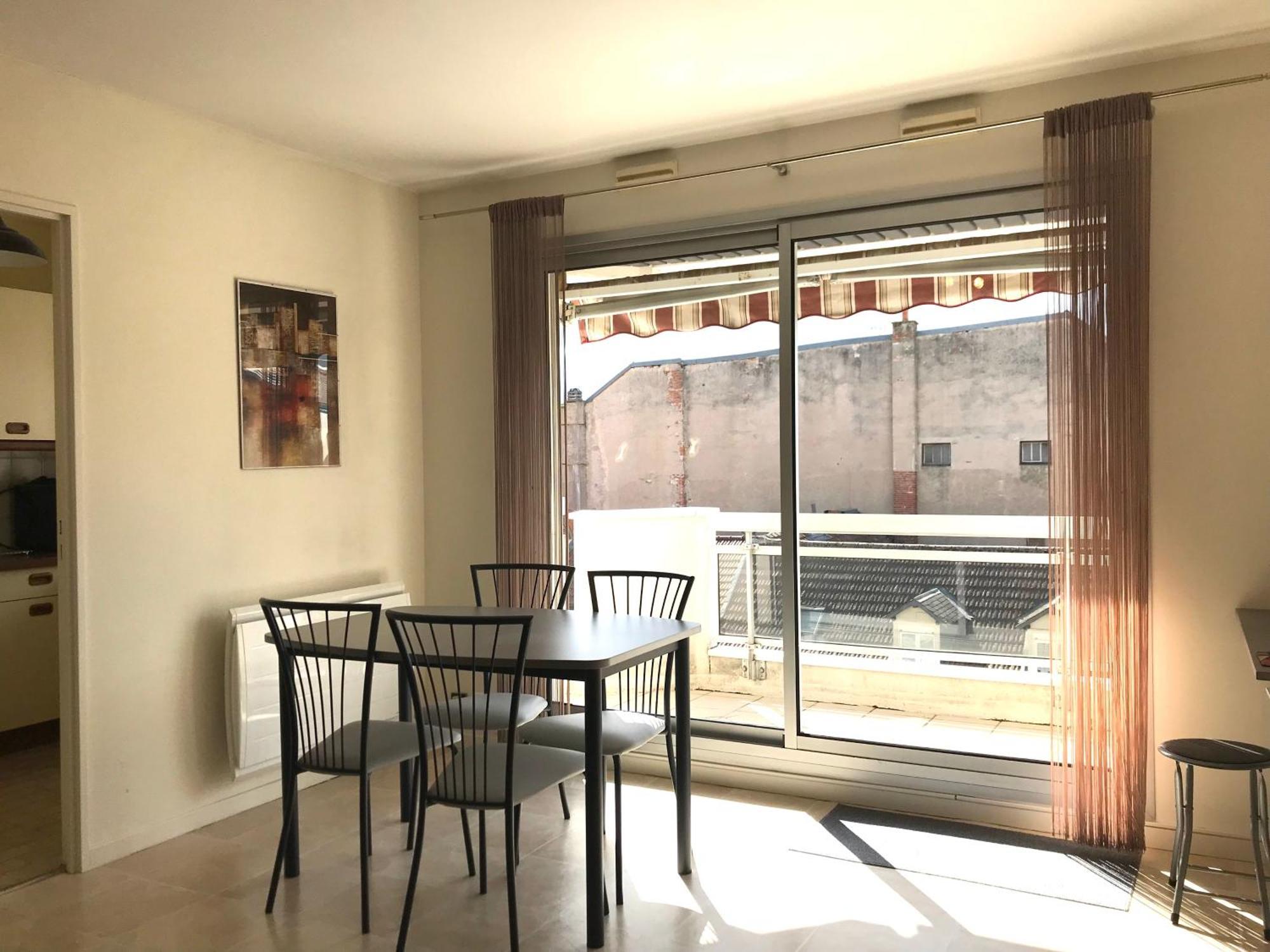 Le Petit Sornin - Hyper Centre - Balcon - Thermes Apartment Vichy Exterior photo